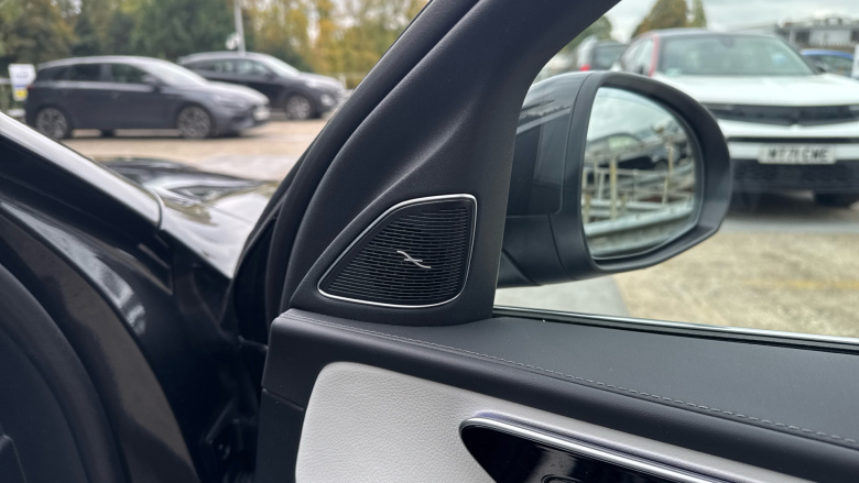 Mercedes-Benz C-Class C300 AMG Line Premium Plus 4dr 9G-Tronic Petrol Saloon